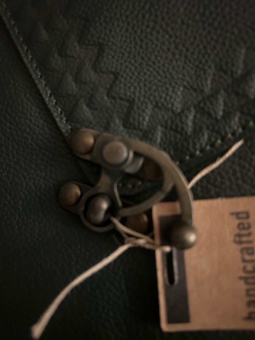 Handcrafted Leather Envelope Tablet Case in Dark Green - Picture 3 of 3
